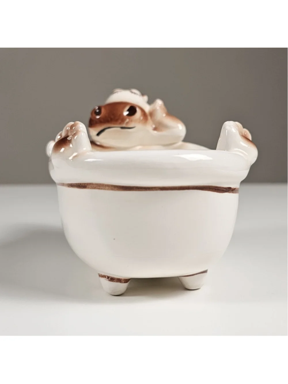 Vintage 1976 Seymour Mann Ceramic Hippo in Bathtub Soap Dish Sponge Holder